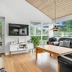 Lovely In With Kitchen *
