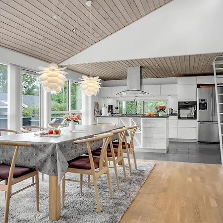 Lovely In With Kitchen Holiday home *