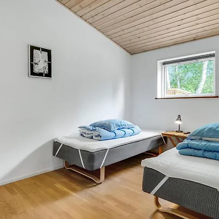 Prázdninový dům 4 Bedroom Lovely Home In Grenaa Grenå