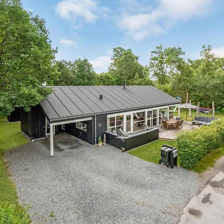 Lovely In With Kitchen Grenaa
